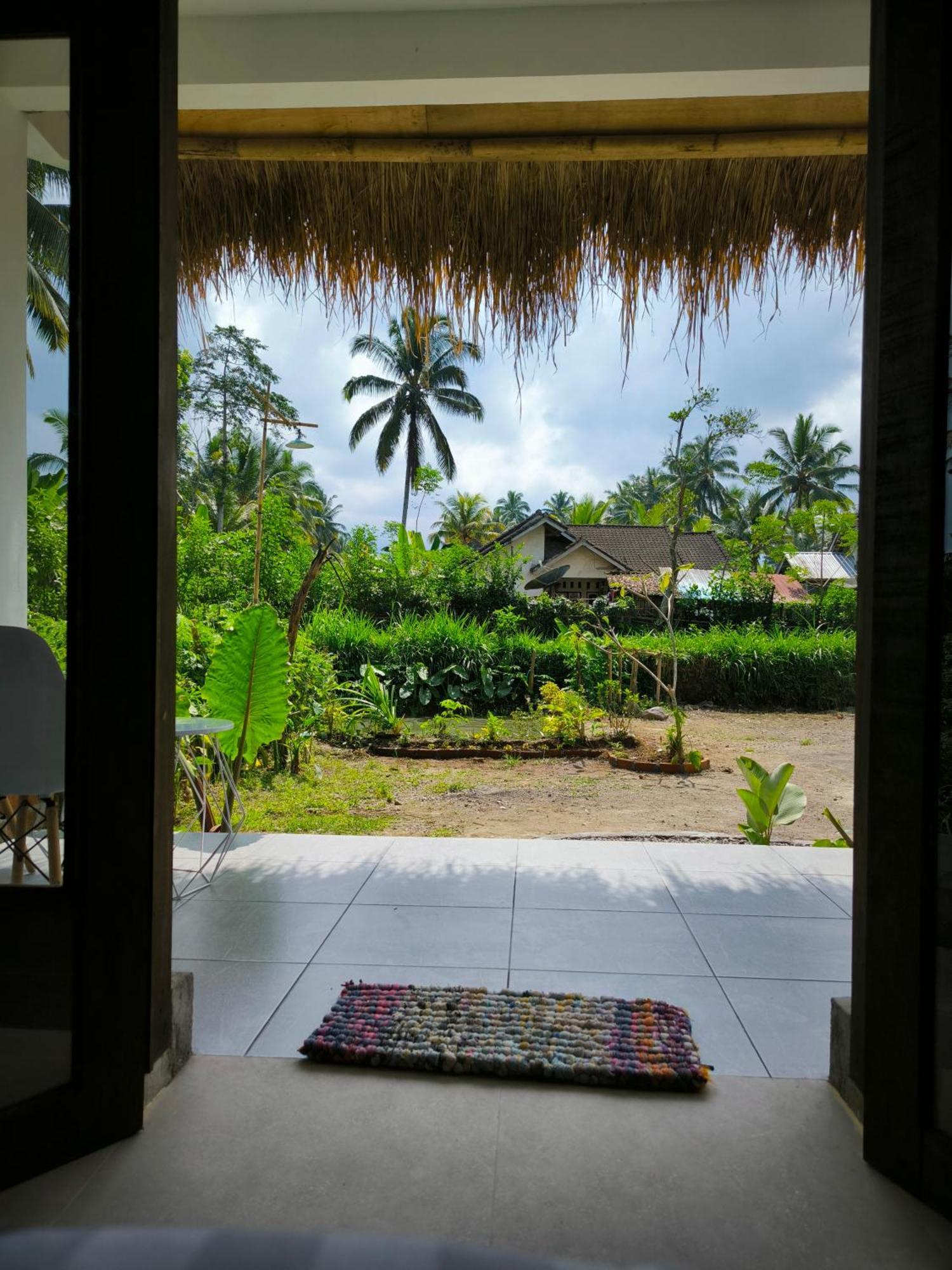 Stay Together Tetebatu Exterior photo
