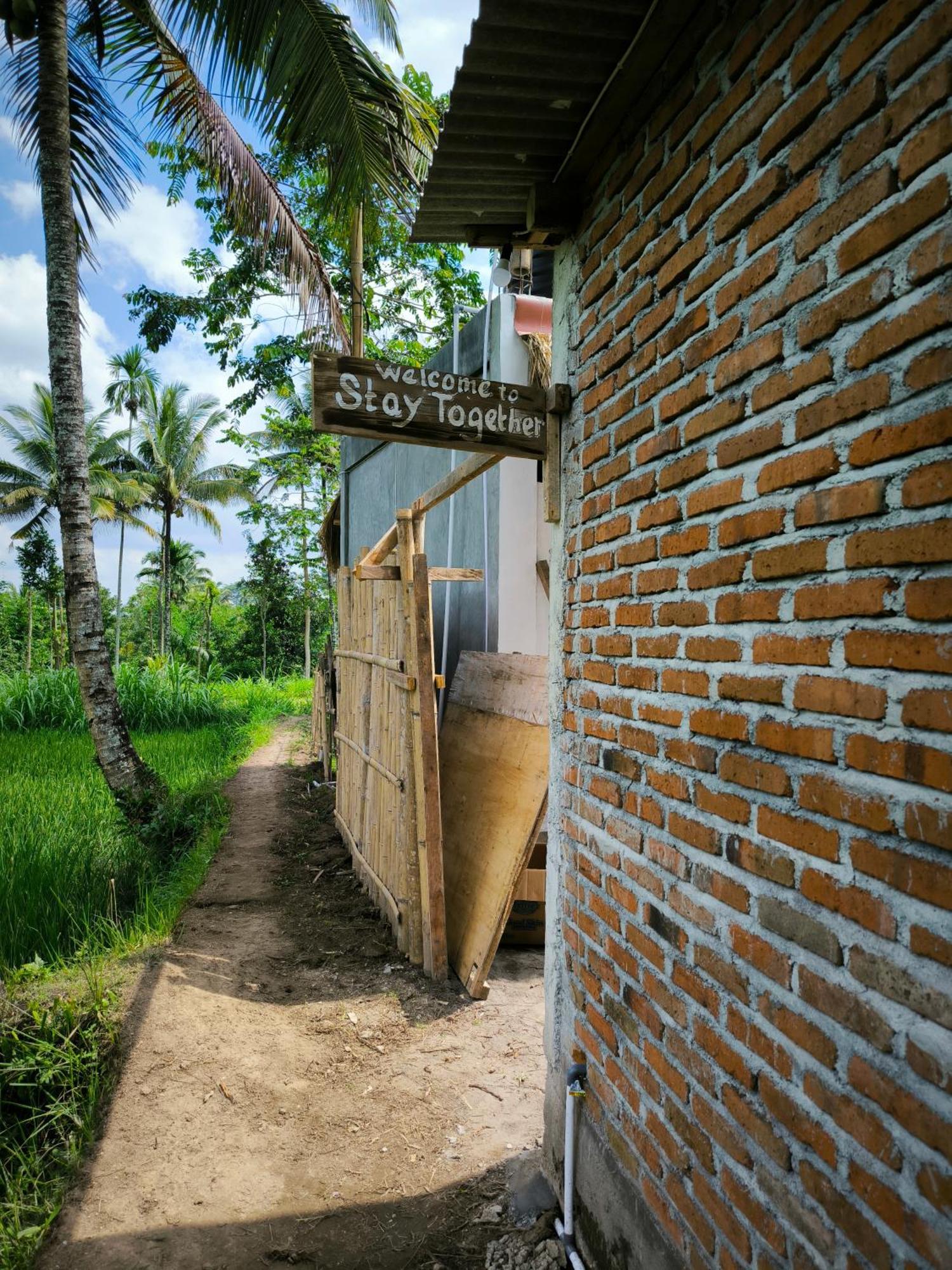 Stay Together Tetebatu Exterior photo