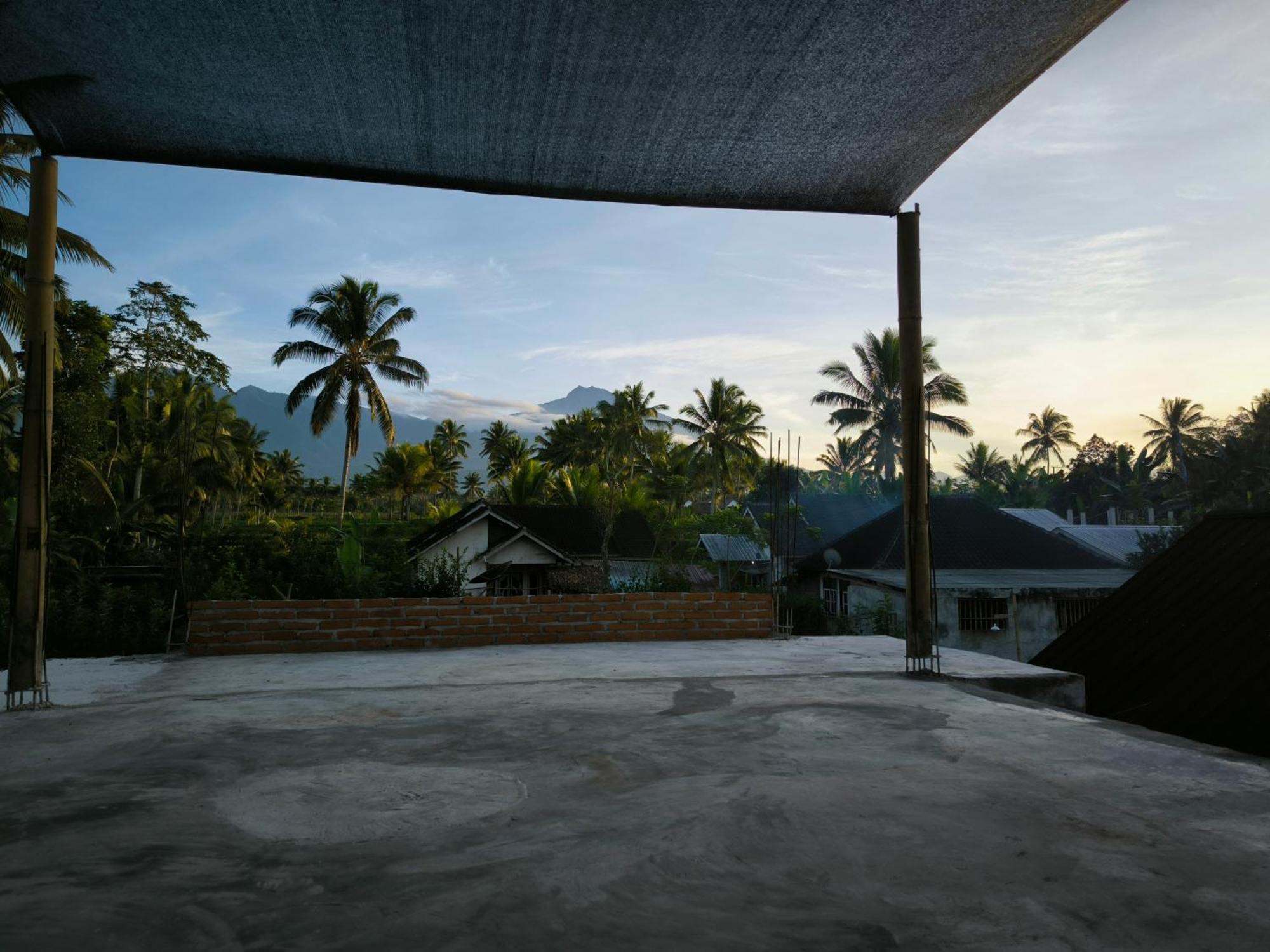 Stay Together Tetebatu Exterior photo